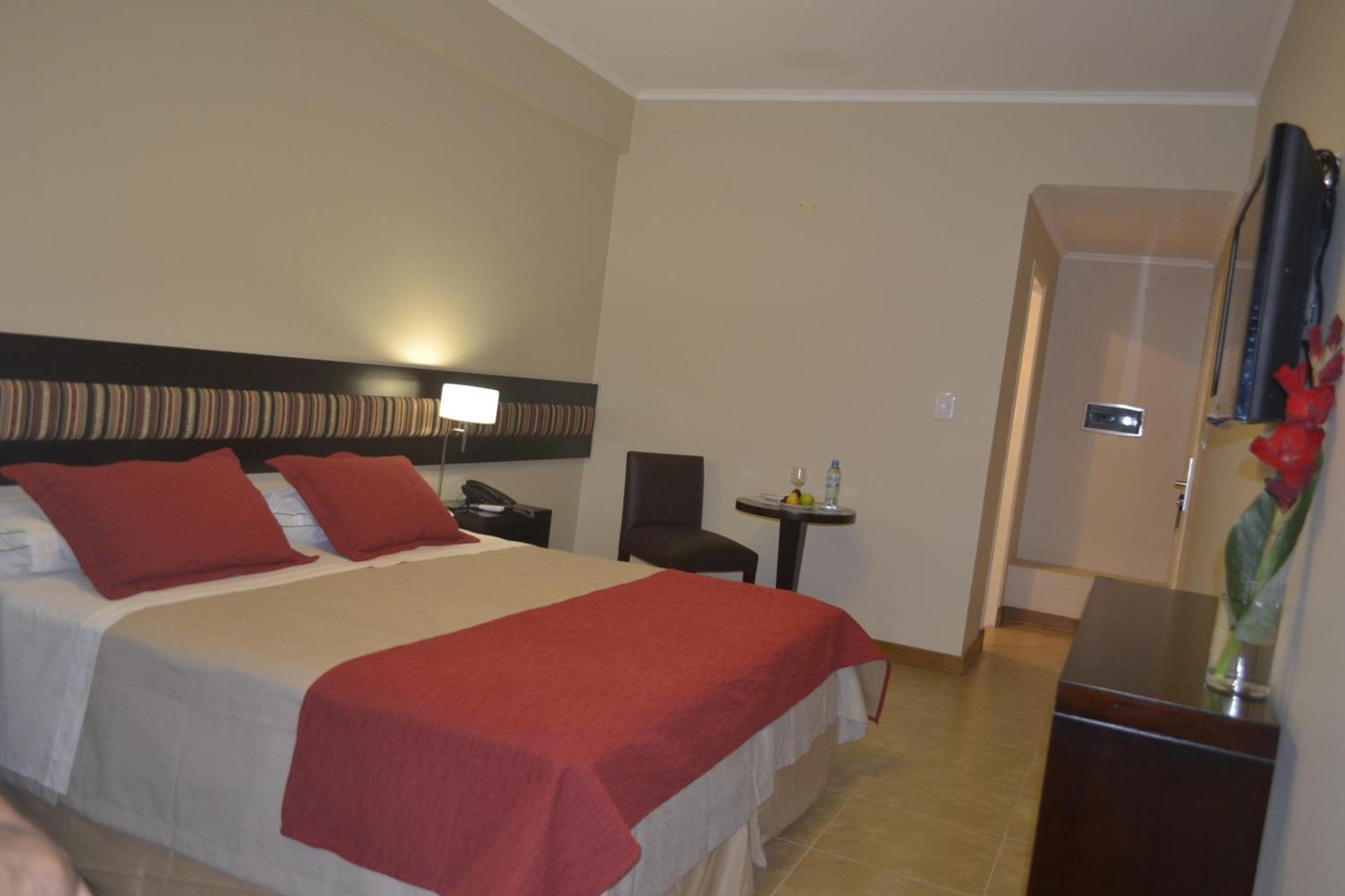 Almunecar Hotel Tartagal Ngoại thất bức ảnh